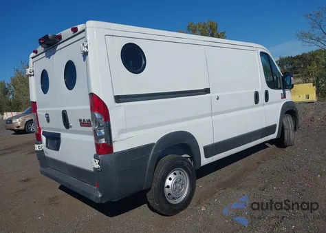 2015 Ram Promaster 1500 Low Roof z USA, uszkodzony, nr VIN 3C6TRVAG4FE509043